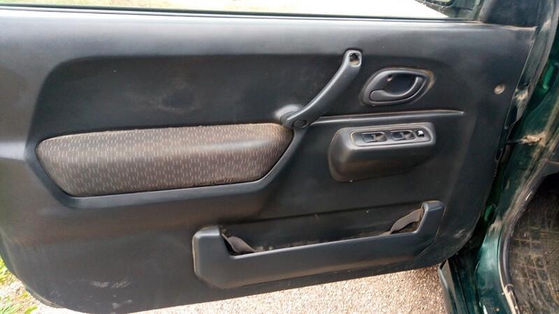 Suzuki Jimny 1.5 DDiS 65CV 4x4 JLX