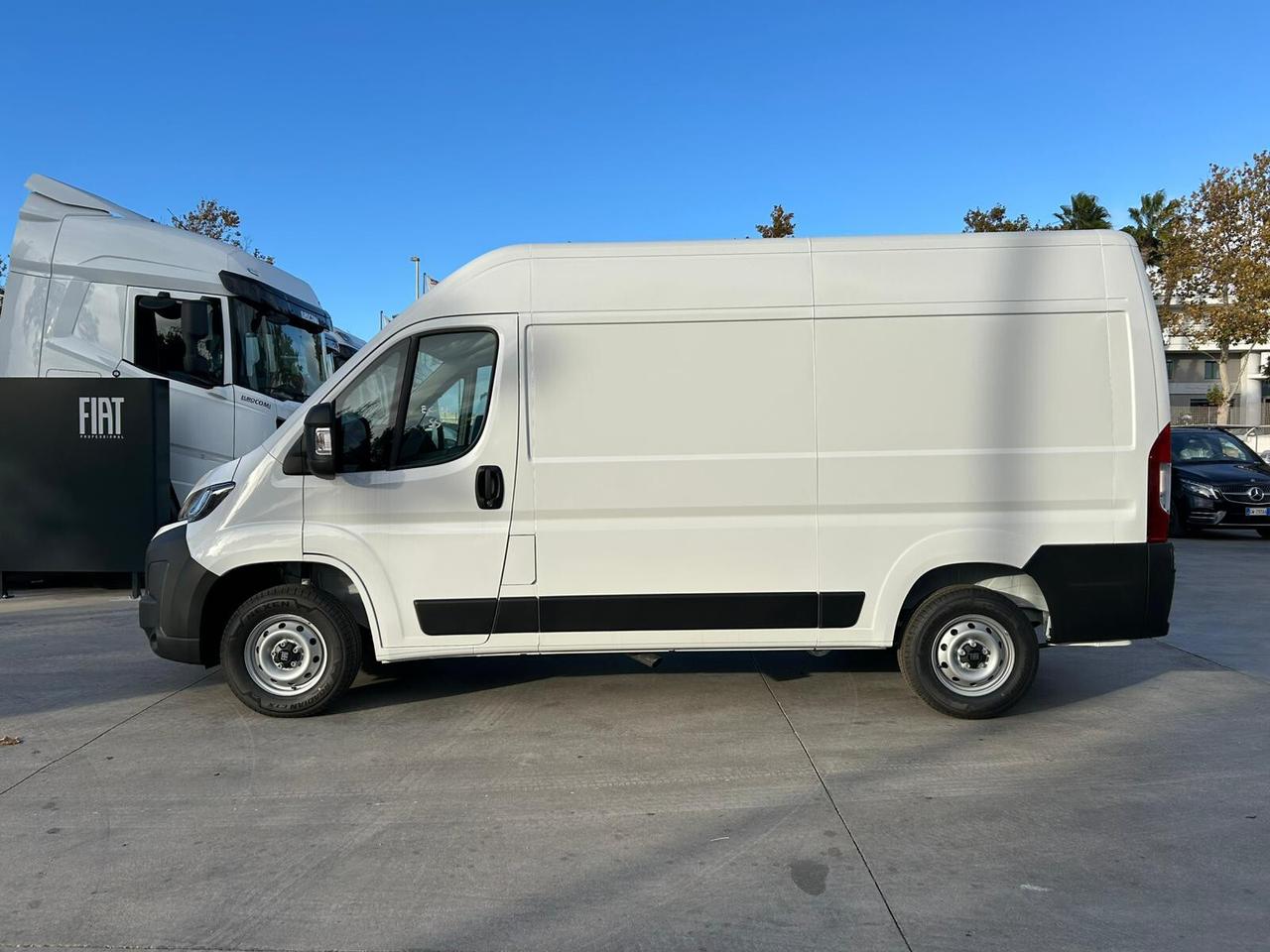 NUOVO Fiat Ducato 2.2 mjt Lastrato L2H2 120 cv 33 q.li