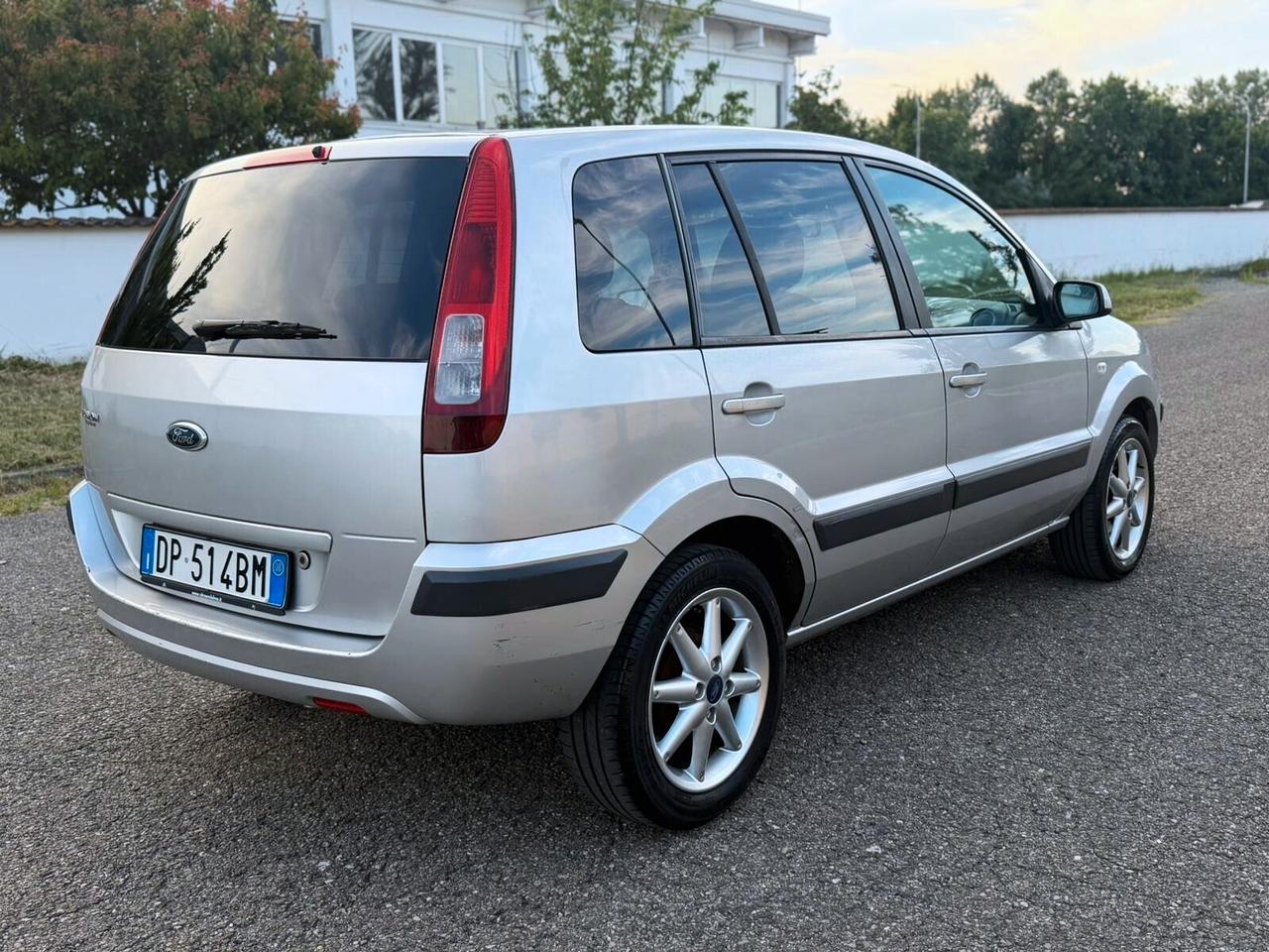 Ford Fusion 1.4 Benzina Cambio Automatico