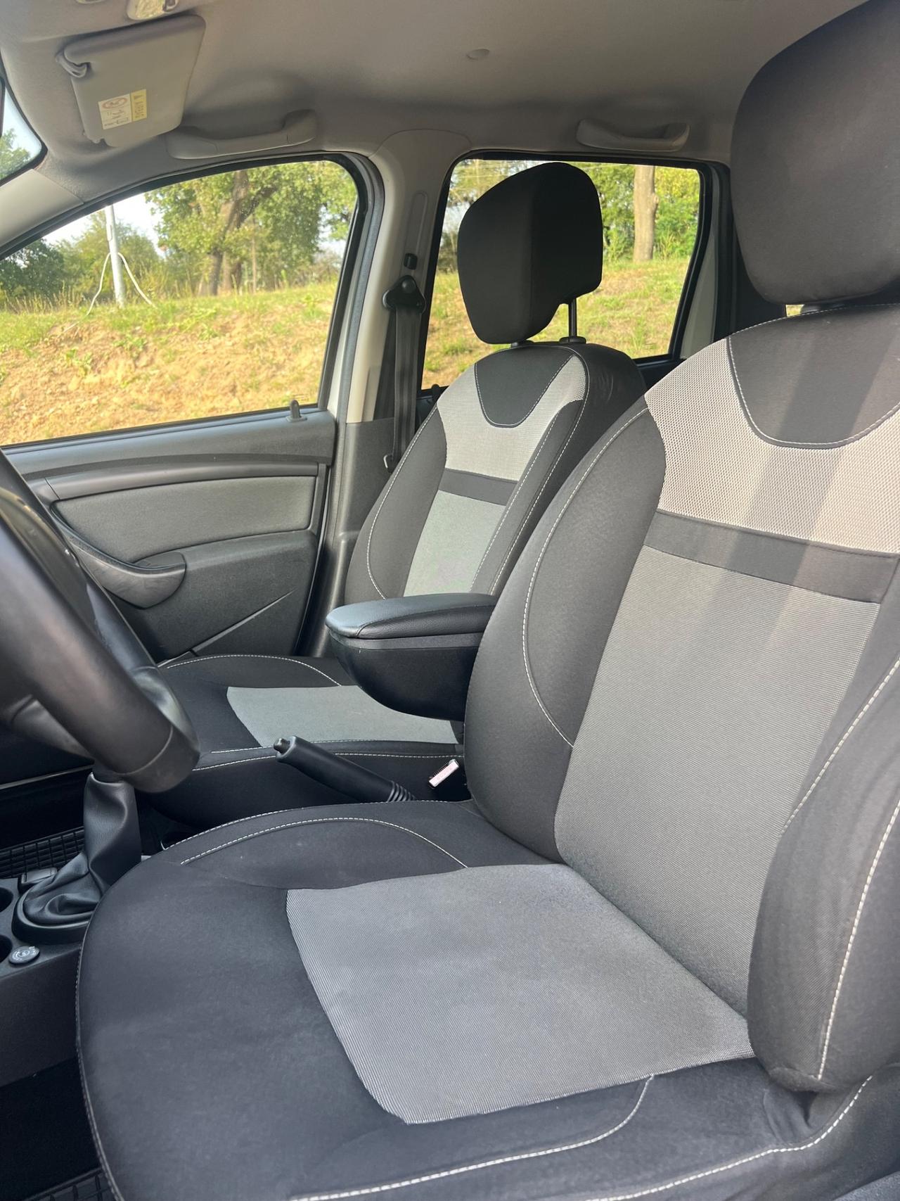 Dacia Duster 1.6 GPL Lauréate PERMUTE RATE GARANZIA