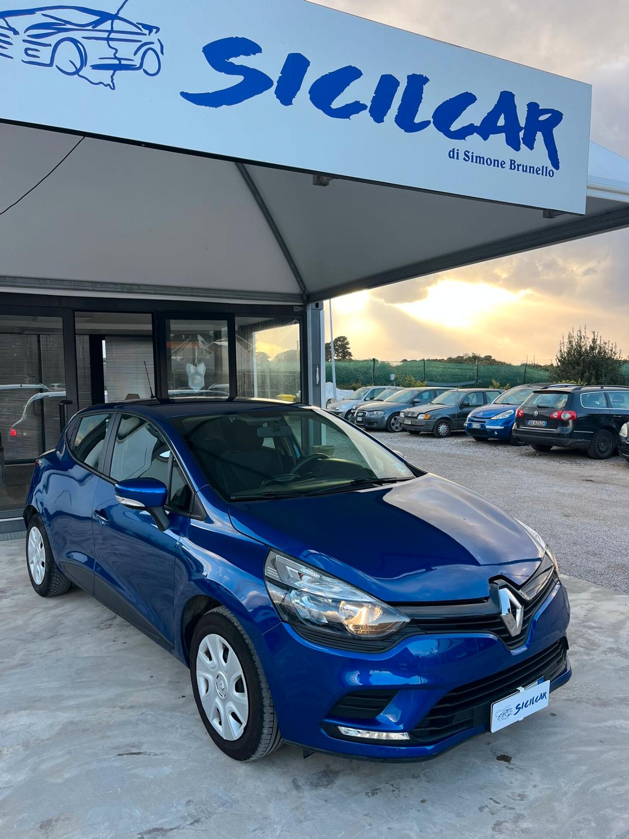 Renault Clio 1.2 75 CV 5 porte Duel