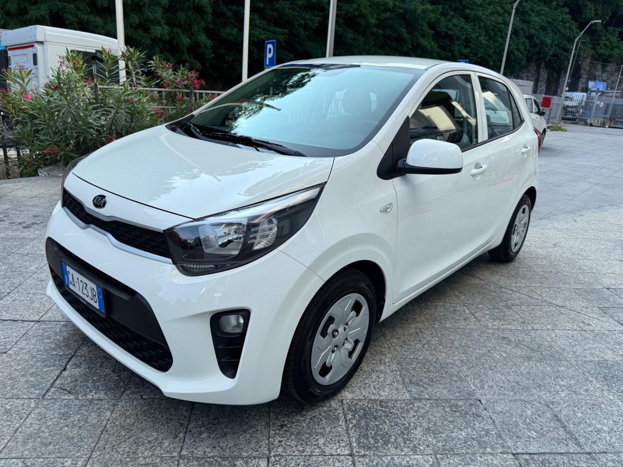 KIA PICANTO 1.0 NEOPATENTATI
