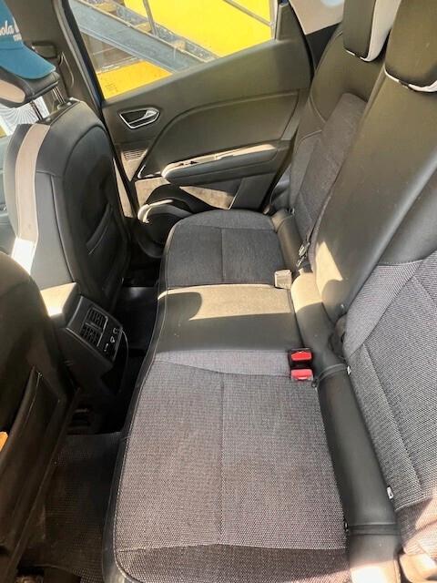 Renault Captur Plug-in Hybrid E-Tech 160 CV Intens