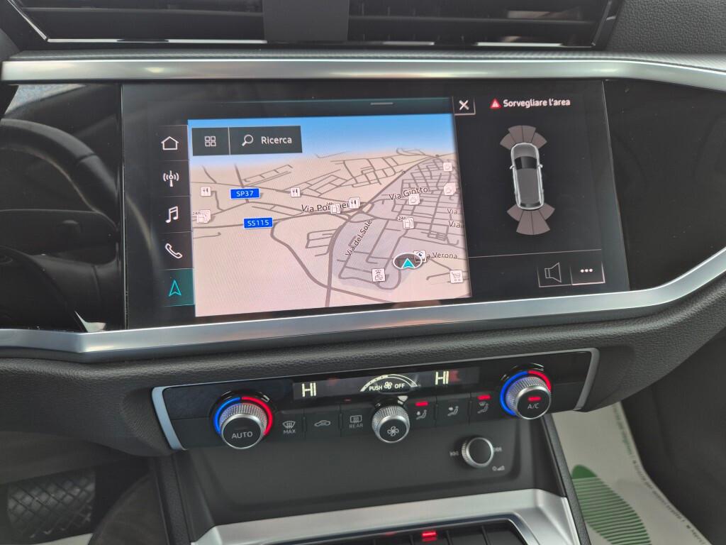 Audi Q3 2.0 TDI 150CV S-tronic BUSINESS