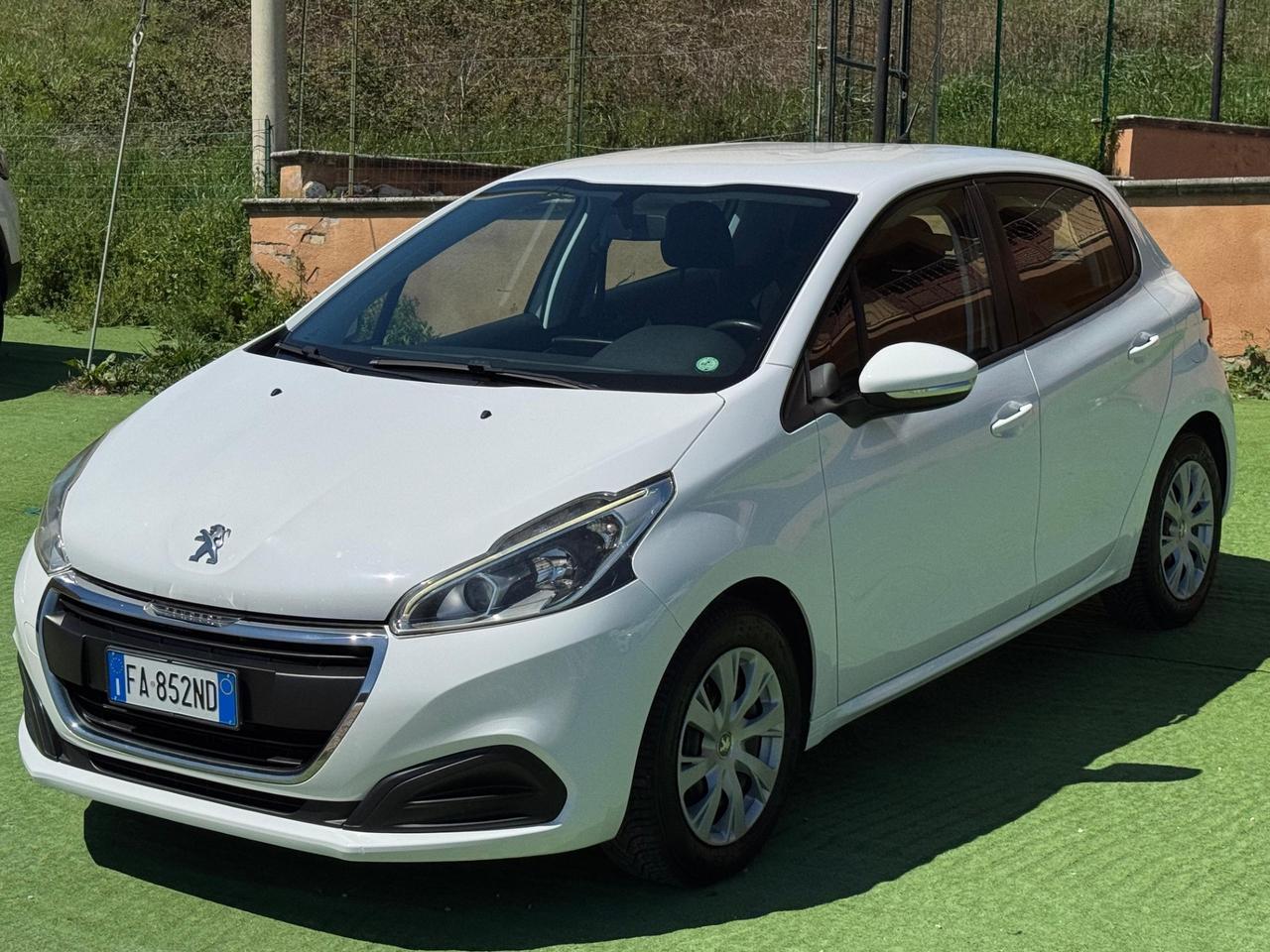 Peugeot 208 1.4 HDi 68 CV 5 porte Active