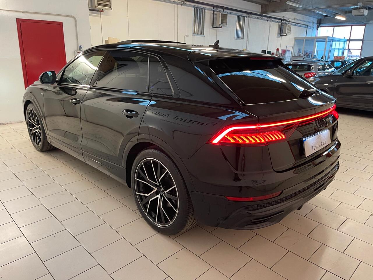 Audi Q8 S Line Sport 50 TDI 286cv mhev quattro-LEGGI SOTTO