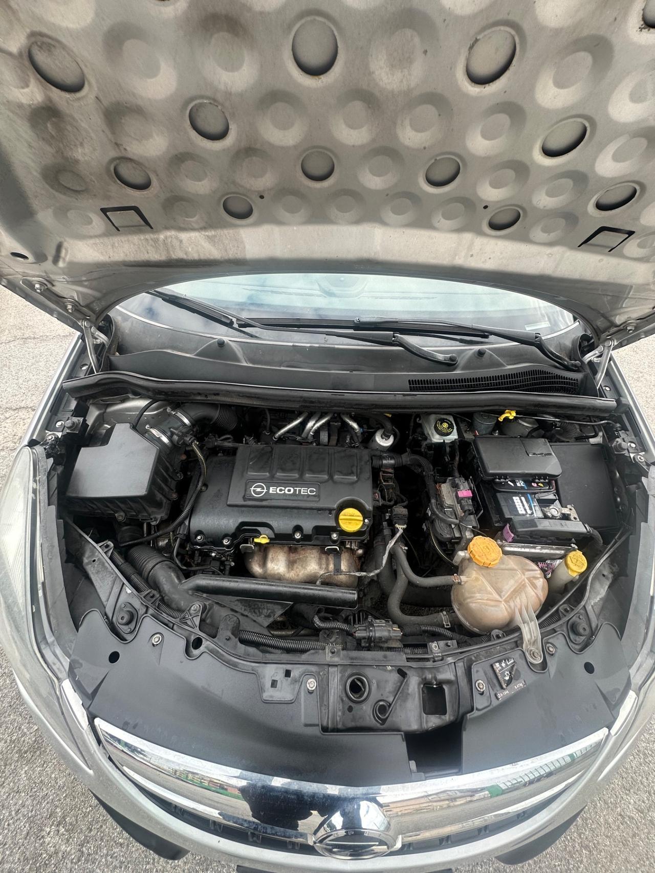 Opel Corsa 1.2 85CV 5 porte GPL-TECH Edition