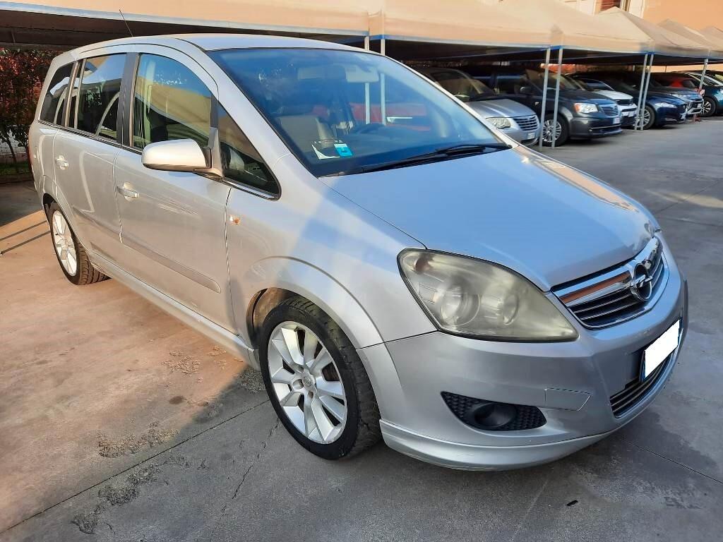 Opel Zafira 1.6 16V VVT Cosmo