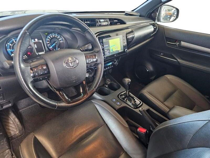 Toyota Hilux Hilux 2.8 D A/T 4WD 4 porte Double Cab Invincible
