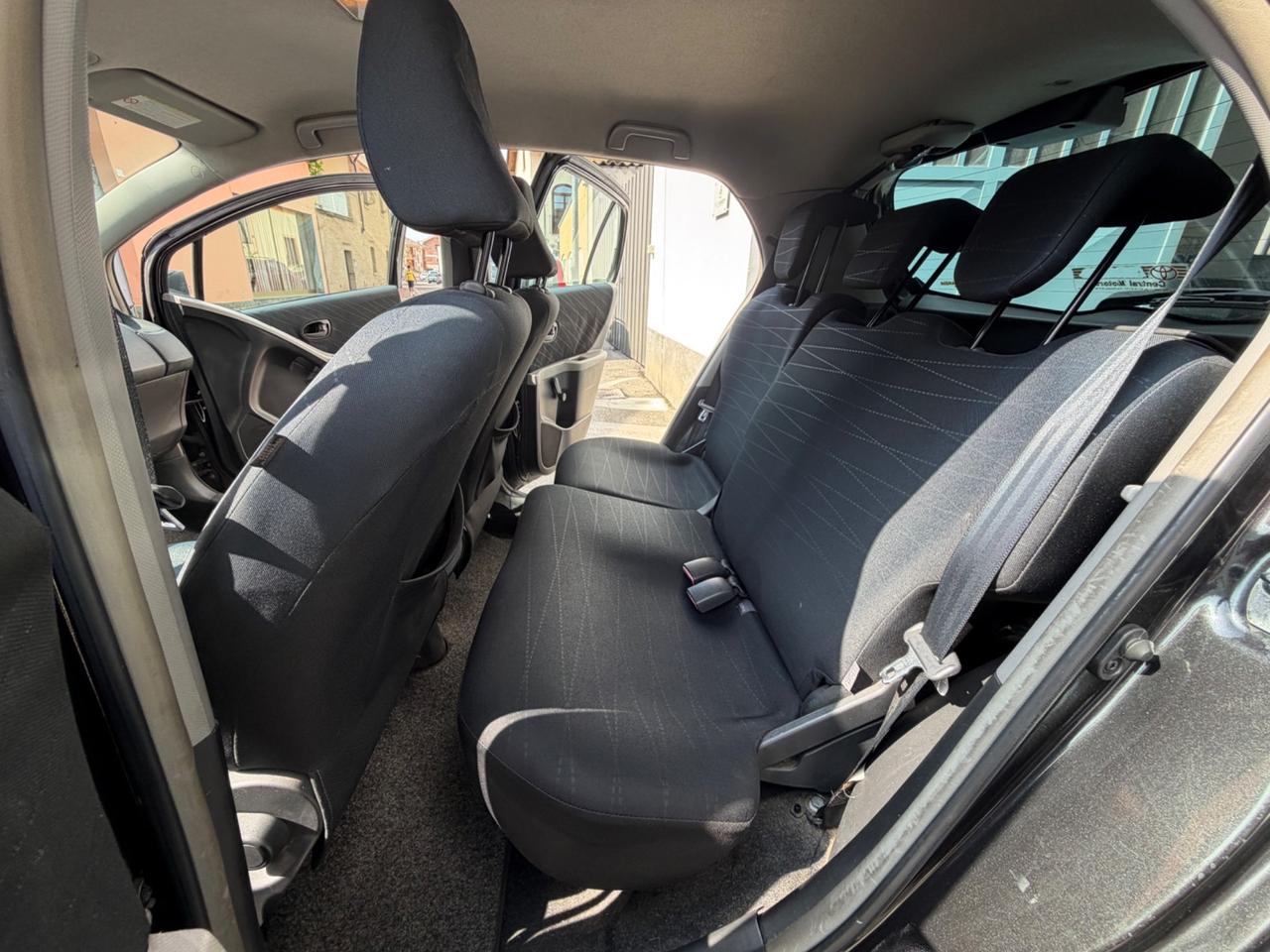 Toyota Yaris 1.0 5 porte