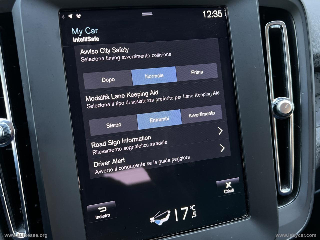VOLVO XC40 T2 automatico Essential