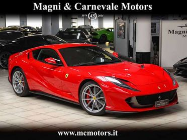 Ferrari 812 SUPERFAST|LIFT SYSTEM|DISPLAY PASS|HI-FI|APPLE