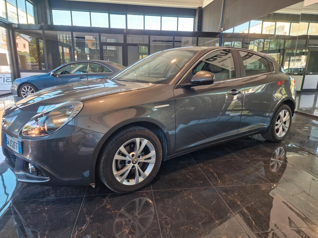 Alfa Romeo Giulietta 1.6 JTDm-2 105 CV Exclusive