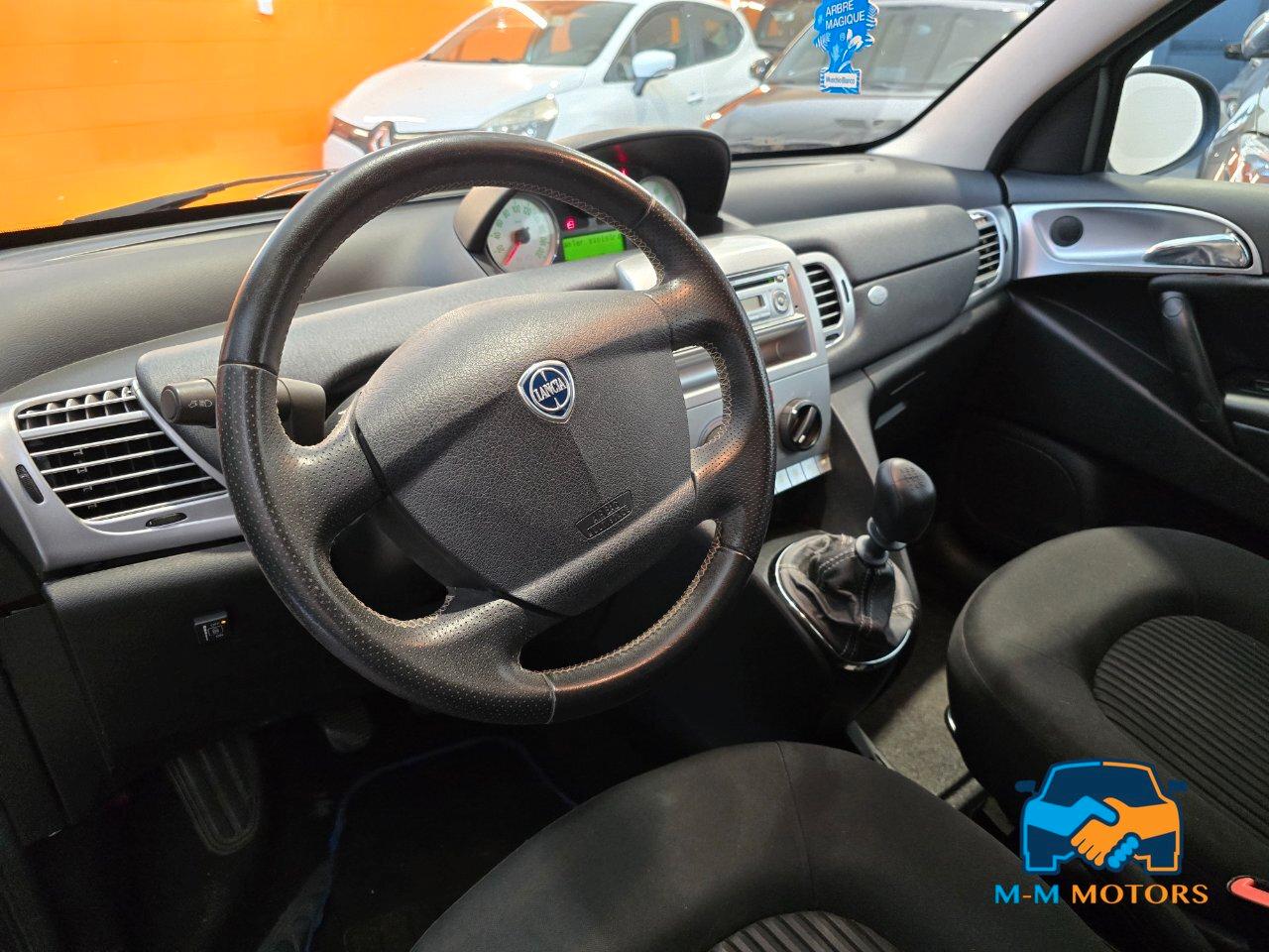Lancia Ypsilon 3 Porte Ypsilon 1.4 8v Argento ecochic Gpl