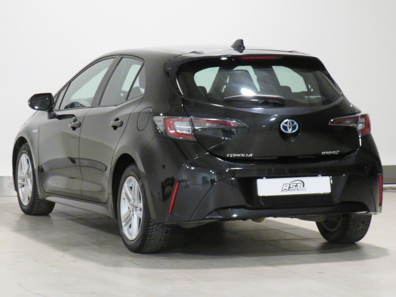 Toyota Corolla 1.8 Hybrid Business