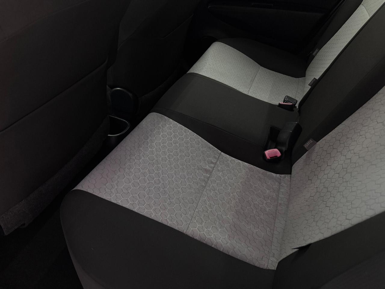 Toyota Yaris 1.0 Lounge Full Opt