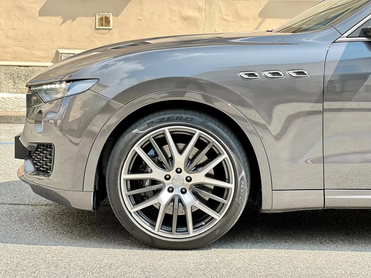Maserati Levante V6 430 CV S AWD Granlusso