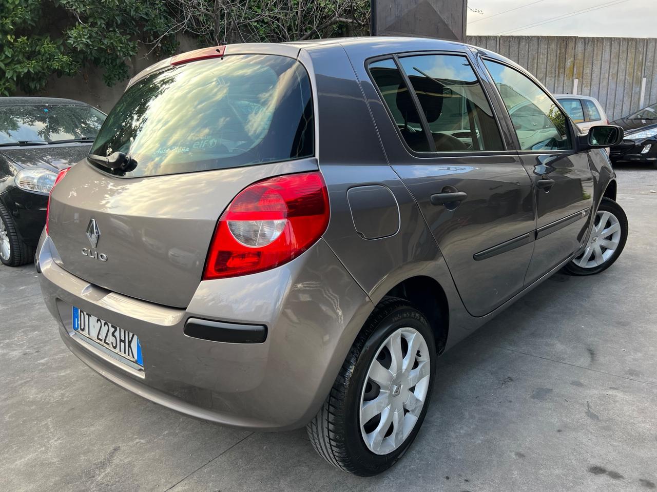 Renault Clio Storia 1.2 5 porte Dynamique