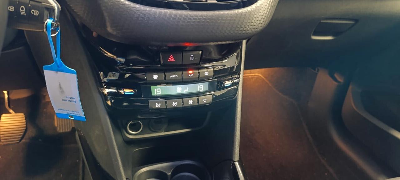 Peugeot 2008 BlueHDi 100 S&S Allure