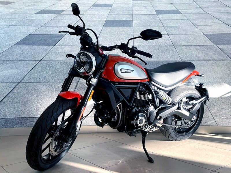 Ducati Scrambler 800 Icon