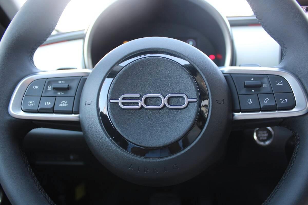 Fiat 600 1.2 hybrid La Prima 110cv auto Con CARPLAY