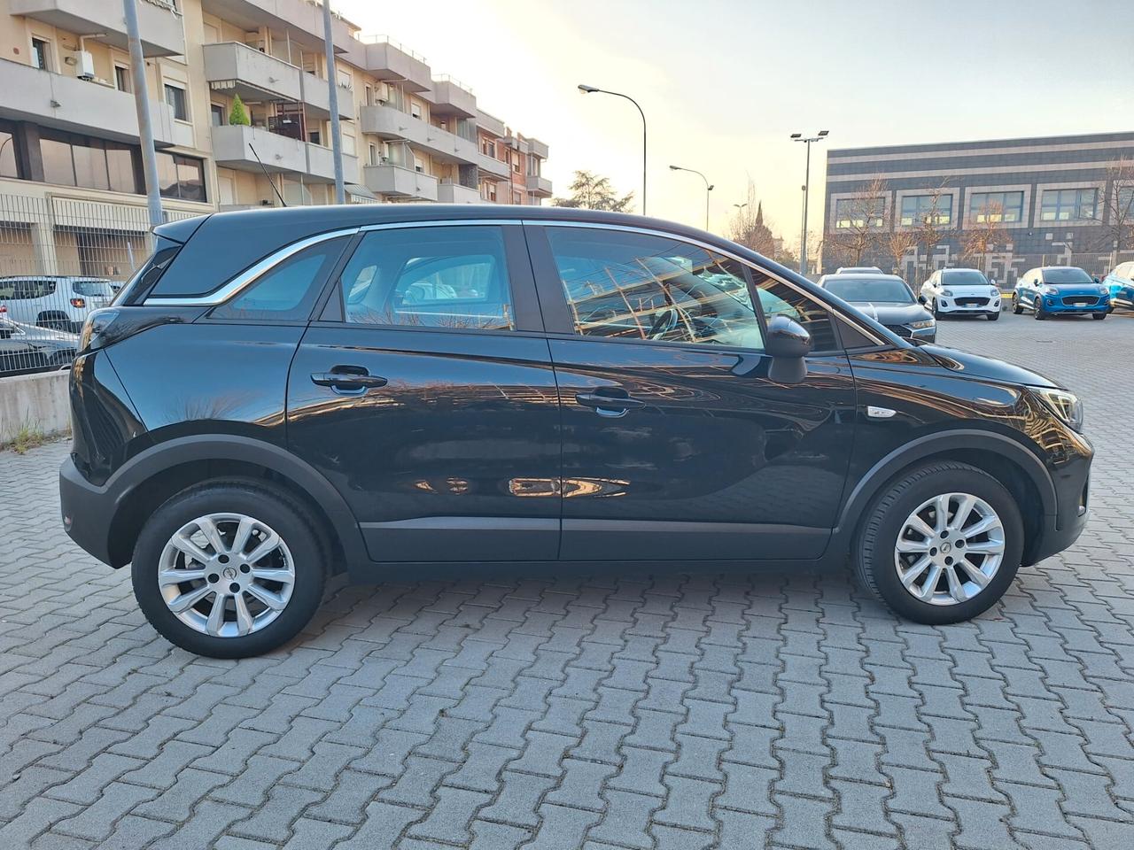 Opel Crossland 1.5 ECOTEC D 110 CV UNICO PROPRIETARIO IVA ESPOSTA X NEOPATENTATI