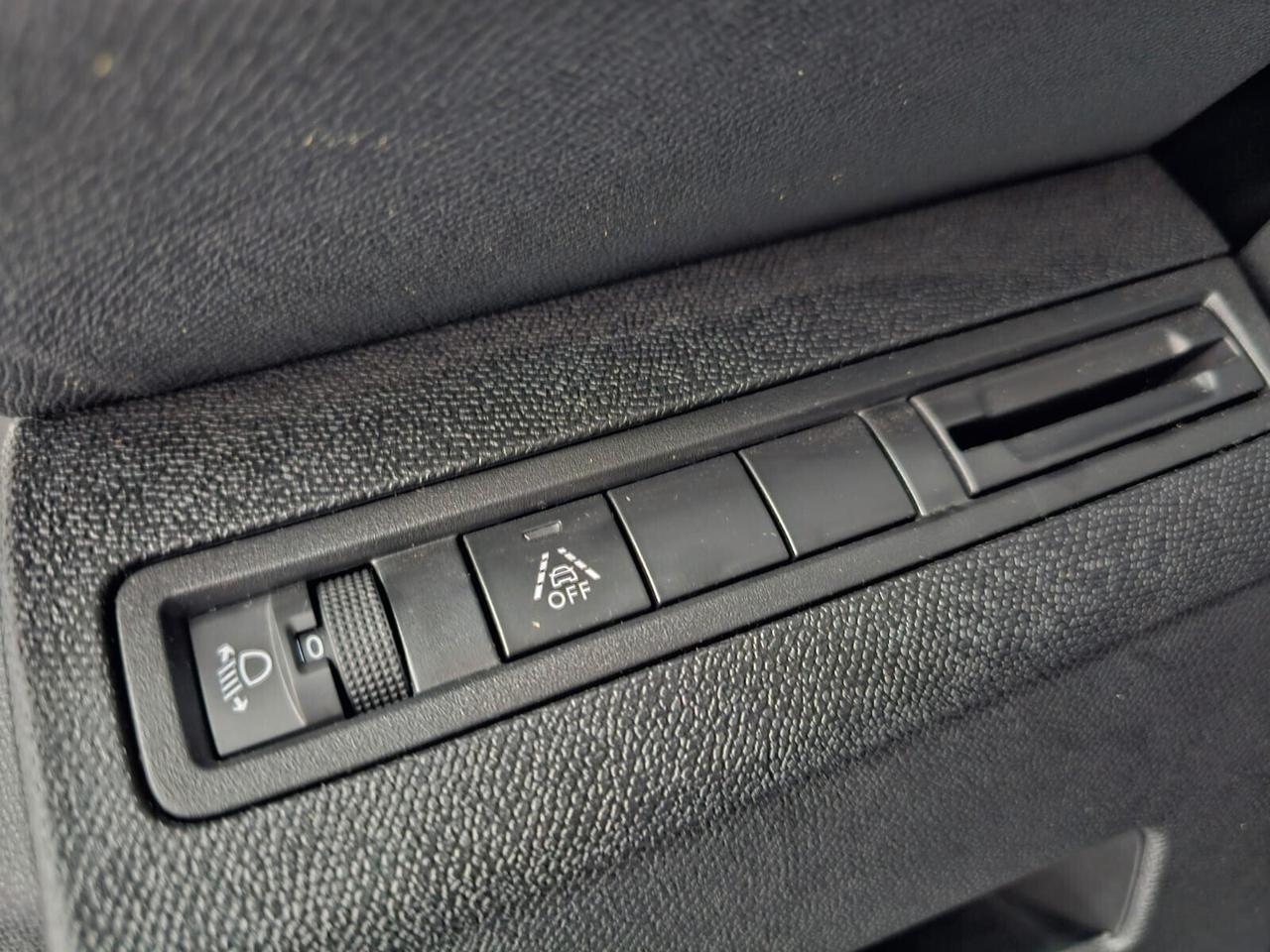 NUOVA PEUGEOT 3008 ALLURE PACK 1.5 BLUE HDI 131CV EAT8