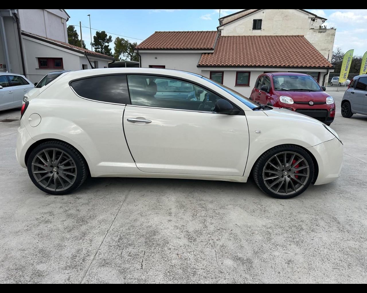 ALFA ROMEO MiTo - MiTo 1.4 T 155 CV Distinctive Sport Pack