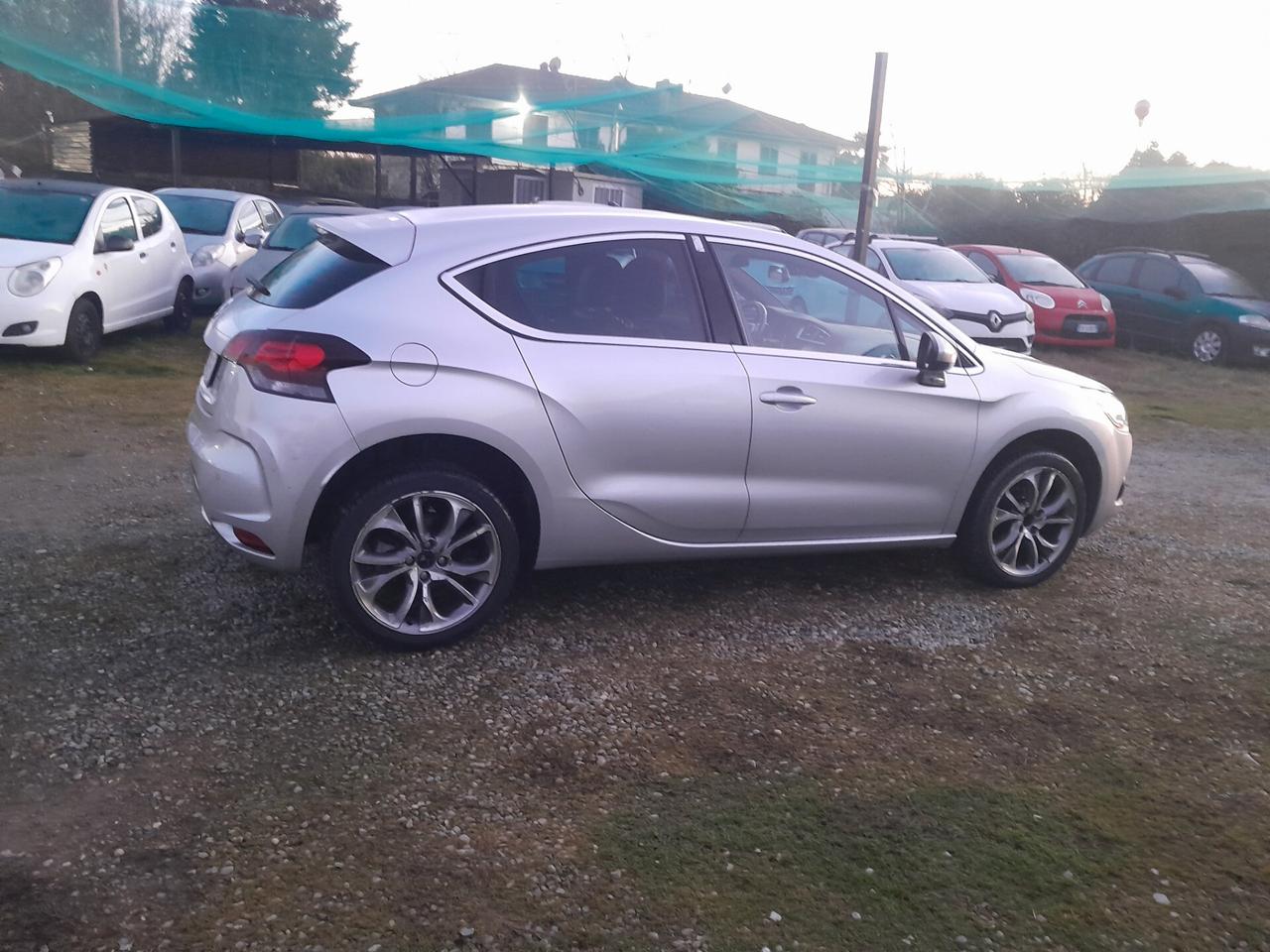 Ds DS4 4 BlueHDi 120 S&S Business