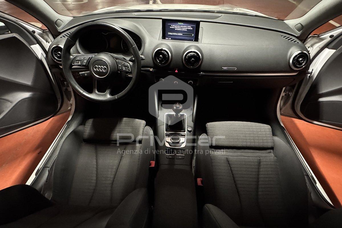 AUDI A3 SPB 1.6 TDI 116 CV Business