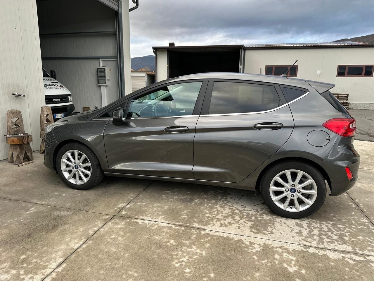 Ford Fiesta 1.5 EcoBlue 5 porte Vignale