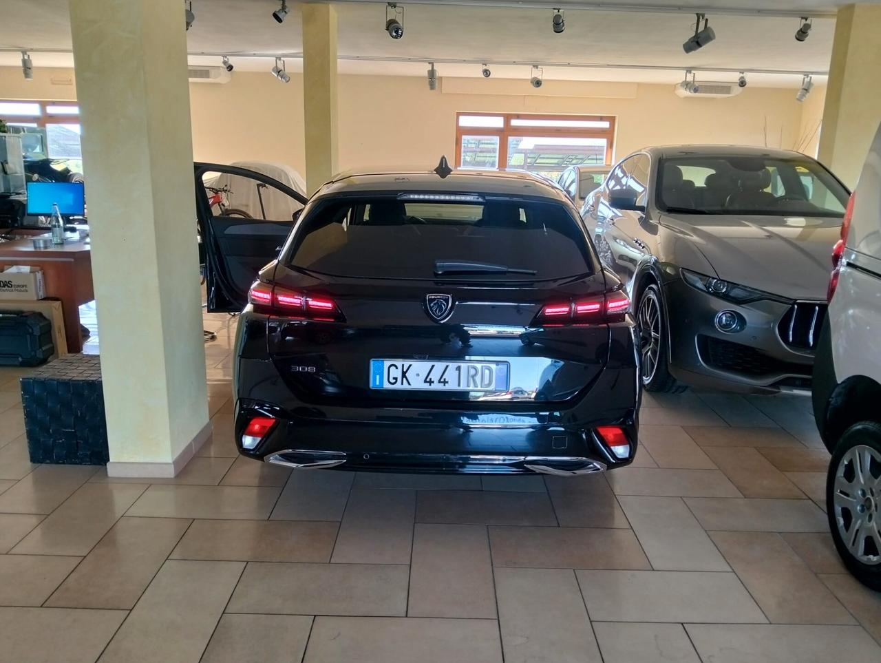 Peugeot 308 BlueHDi 130 S&S EAT8 SW Allure Pack