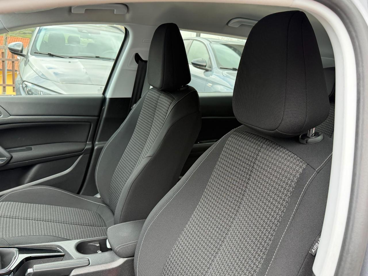 Peugeot 308 1.5 BLUEHDI 130 cv. 5 porte ACTIVE