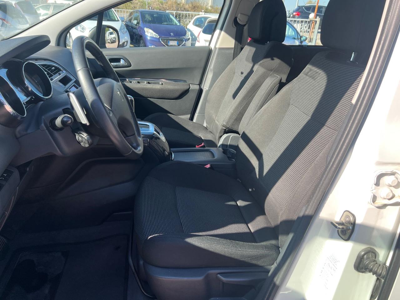 Peugeot 5008 1.6 e-HDi 112CV Stop&Start cambio robotizzato Family