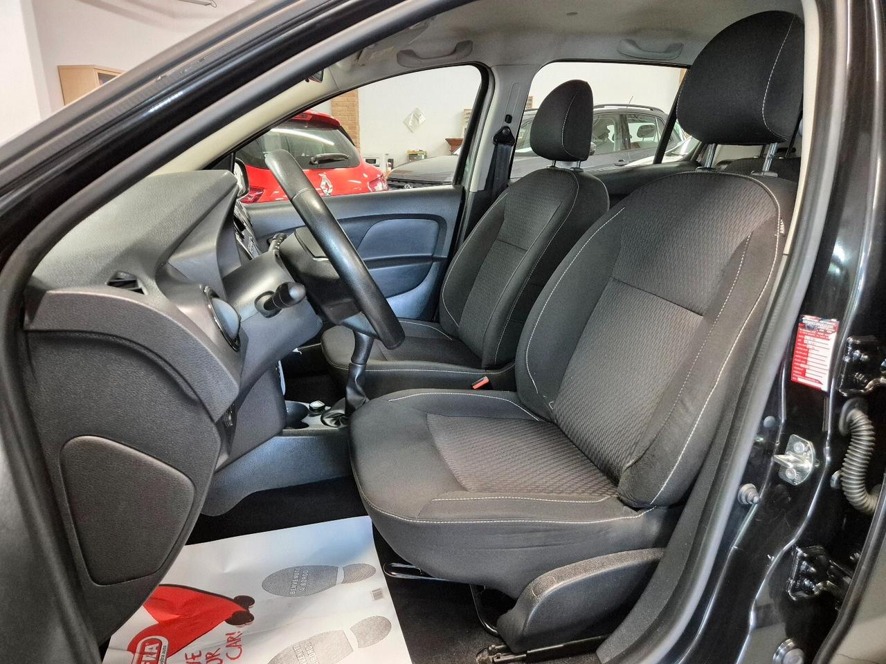 Dacia Sandero 1.5 dCi 8V 75CV Start&Stop Lauréate ** NEOPATENTATI **
