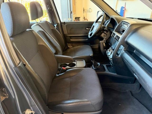 Honda CR-V 2.0 16V i-VTEC LS 4x4