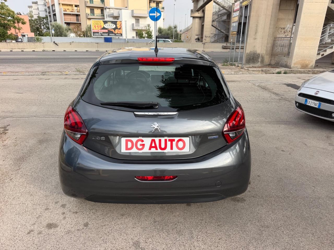 Peugeot 208 Allure 1.6 Diesel 75 cv 2016