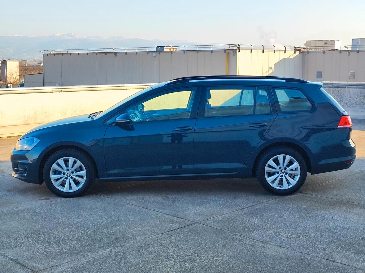 Volkswagen Golf Variant Golf Variant 1.6 TDI 110 CV DSG Comfortline BlueMotion Tech. NEOPATENTATI