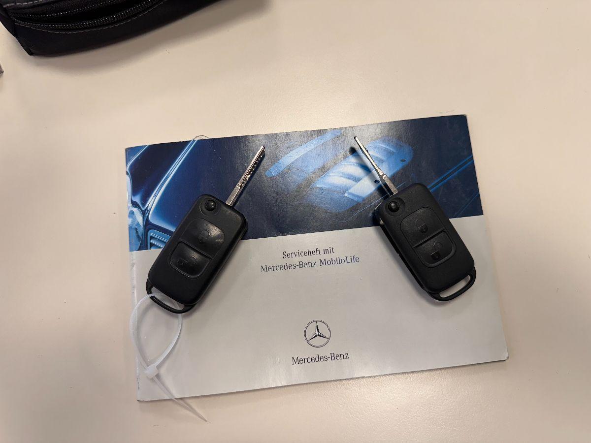 SLK 200 Kompressor Final Edition - UNICO PROPRIETARIO!! - SERVICE MERCEDES- ECCELLENTI CONDIZIONI - TUTTA ORIGINALE - SEDILI RISCALDATI -