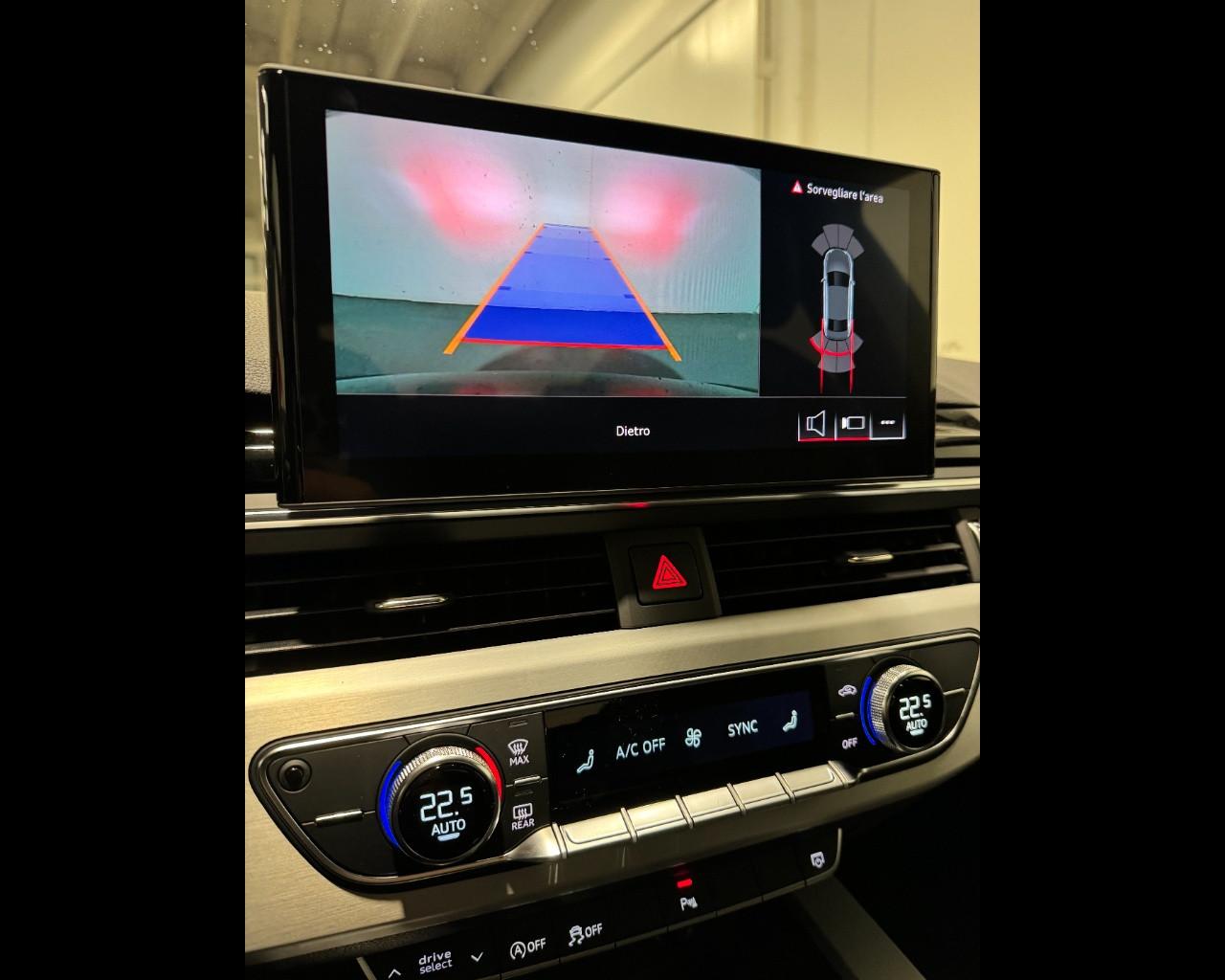 AUDI A4 35 TDI S-TRONIC S-LINE