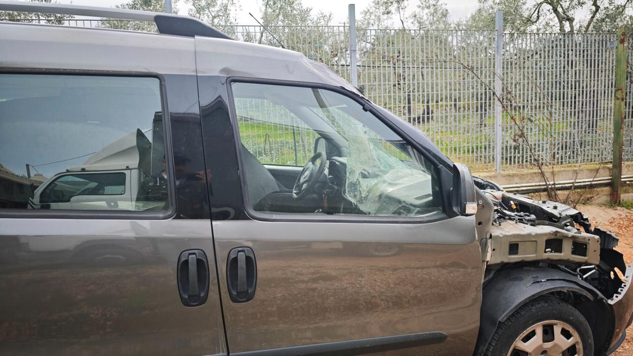 Fiat Doblò 1.6 M-Jet 7 posti incidentato solo parte superiore