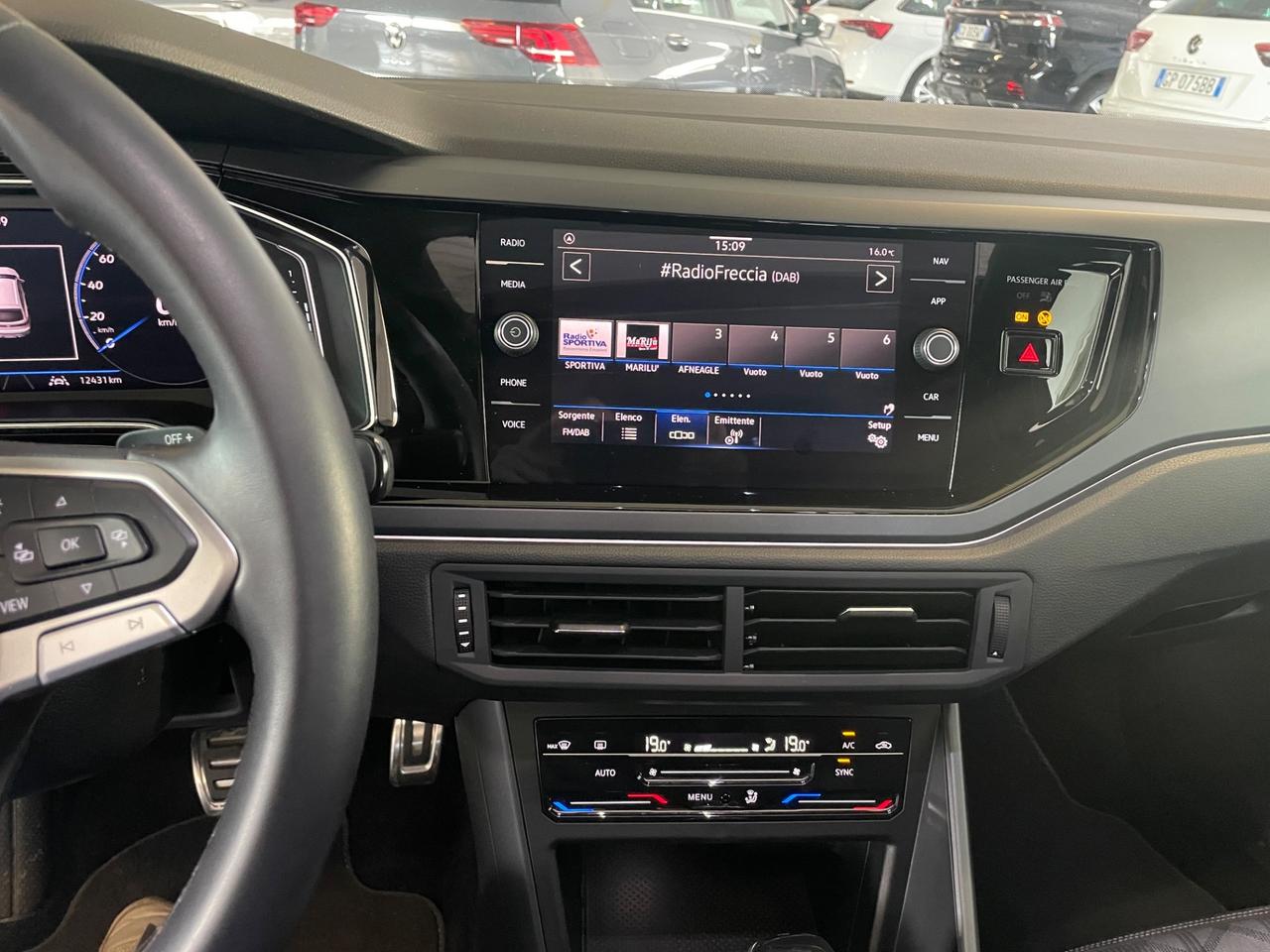 Volkswagen Taigo 1.0 TSI 115 CV DSG R-Line Telec. 18Misano Keyless