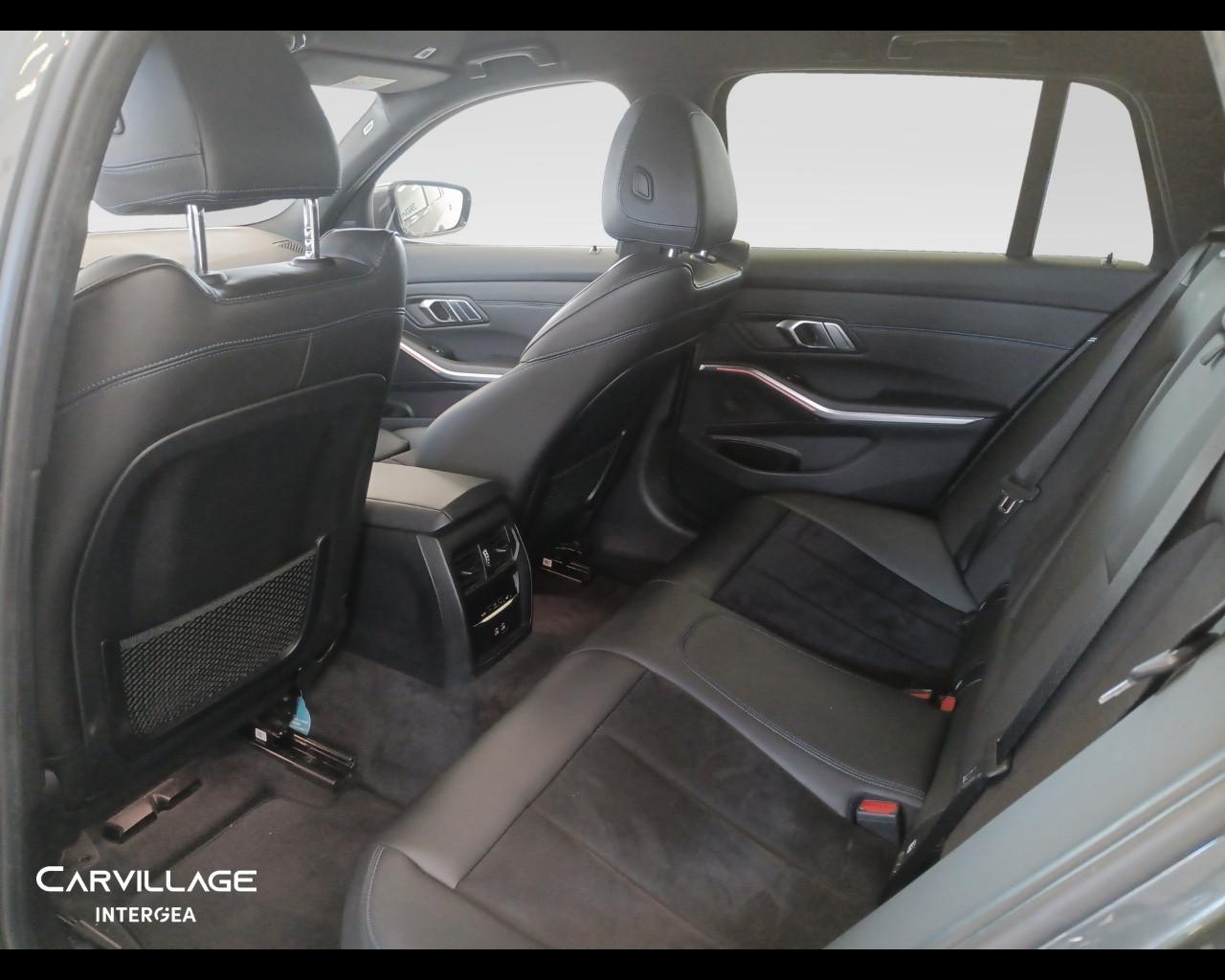 BMW 318d Touring mhev 48V Msport auto