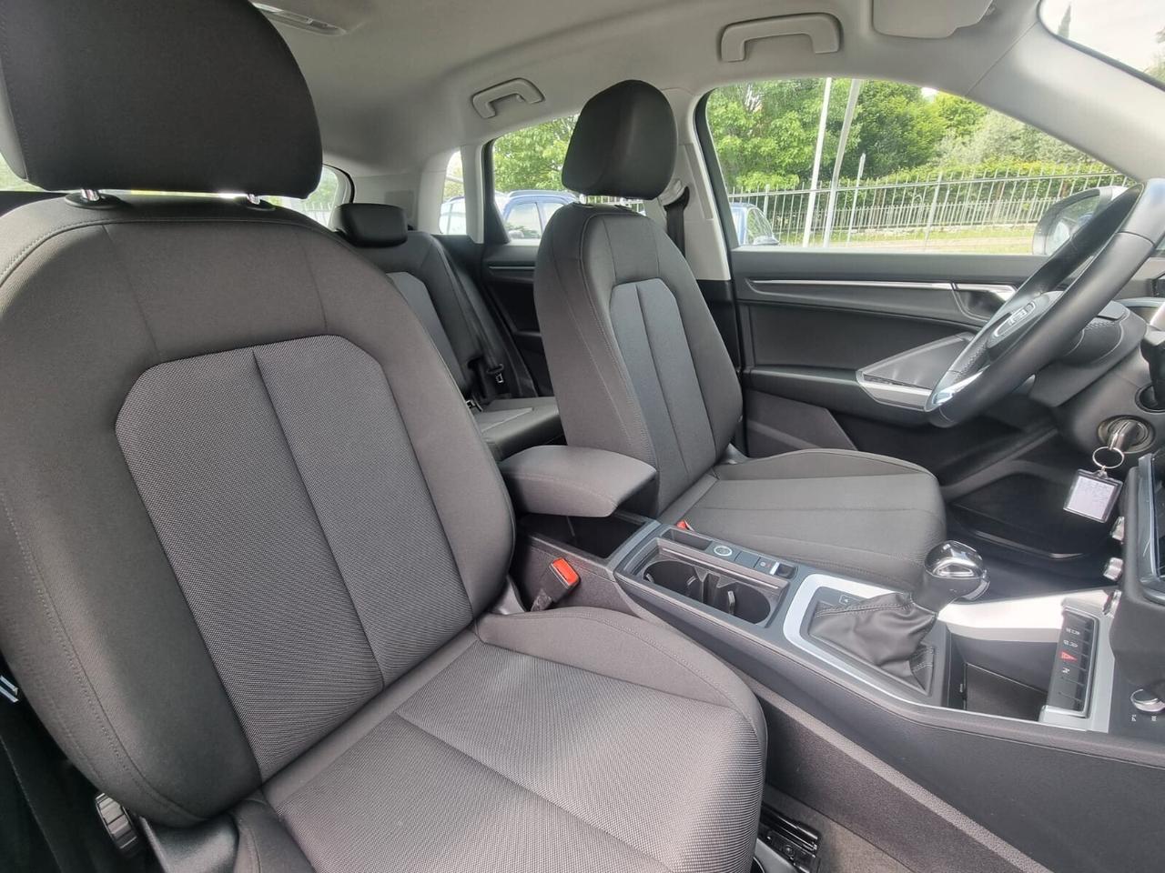 Audi Q3 35 TDI S tronic Business Advanced