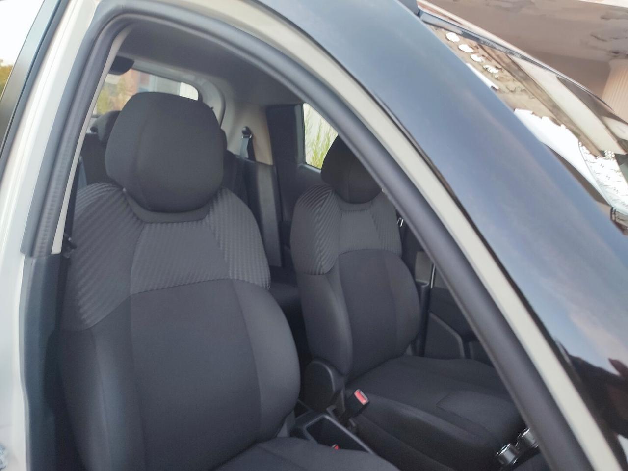 Mahindra KUV100 1.2 GPL K6 87 CV CLIMA TETTO NERO BASSI CONSUMI
