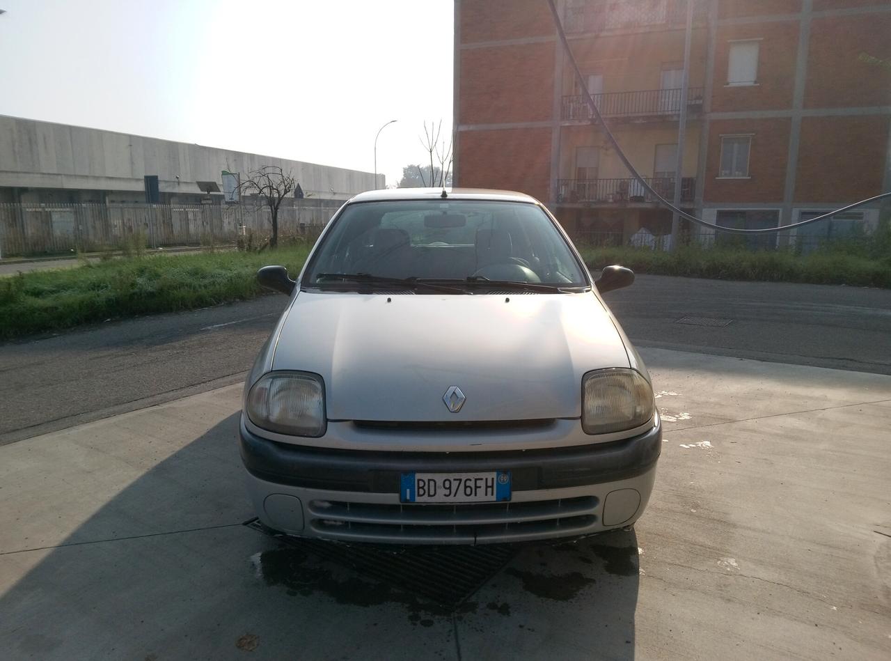 Renault Clio 1.2 cat 5 porte RT