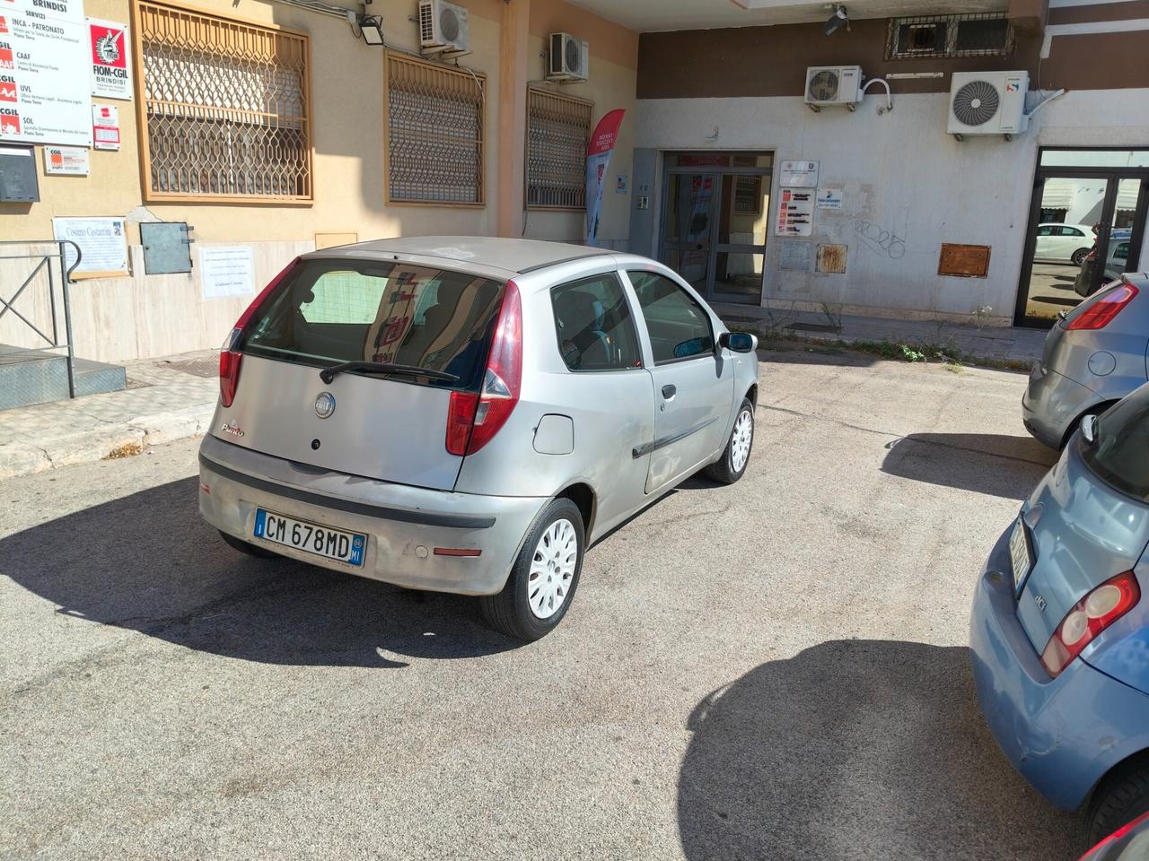Fiat Punto 1200 benzina perfetta a poco prezzo