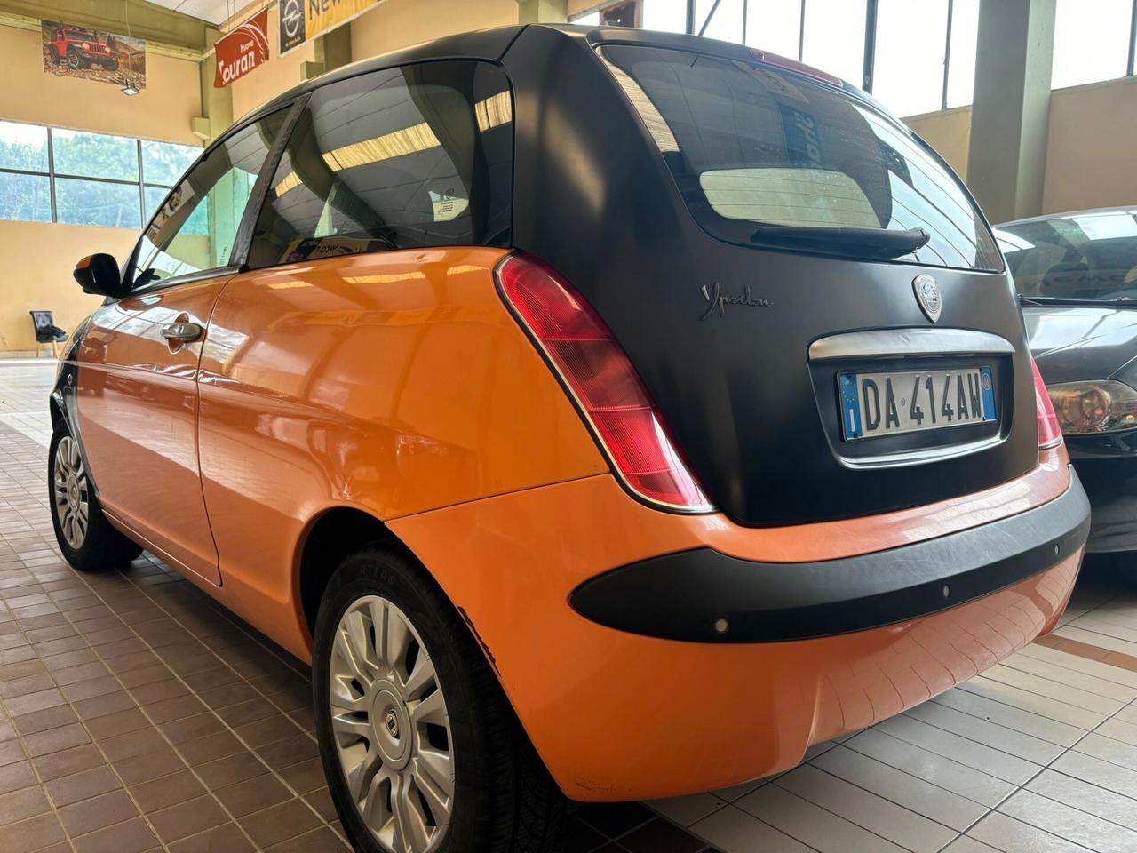 Lancia Ypsilon 1.2 16V Momo Design