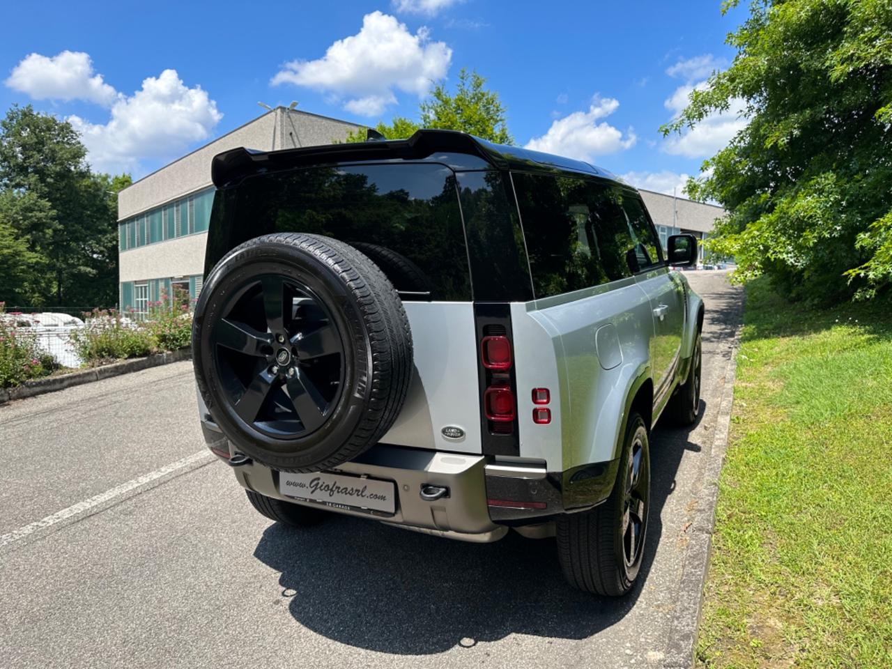 Land Rover Defender 90 3.0D I6 200 CV AWD Auto X-Dynamic SE