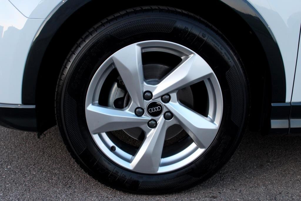 AUDI Q3 2.0 TDI Aut. *4 Telecamere *Matrix